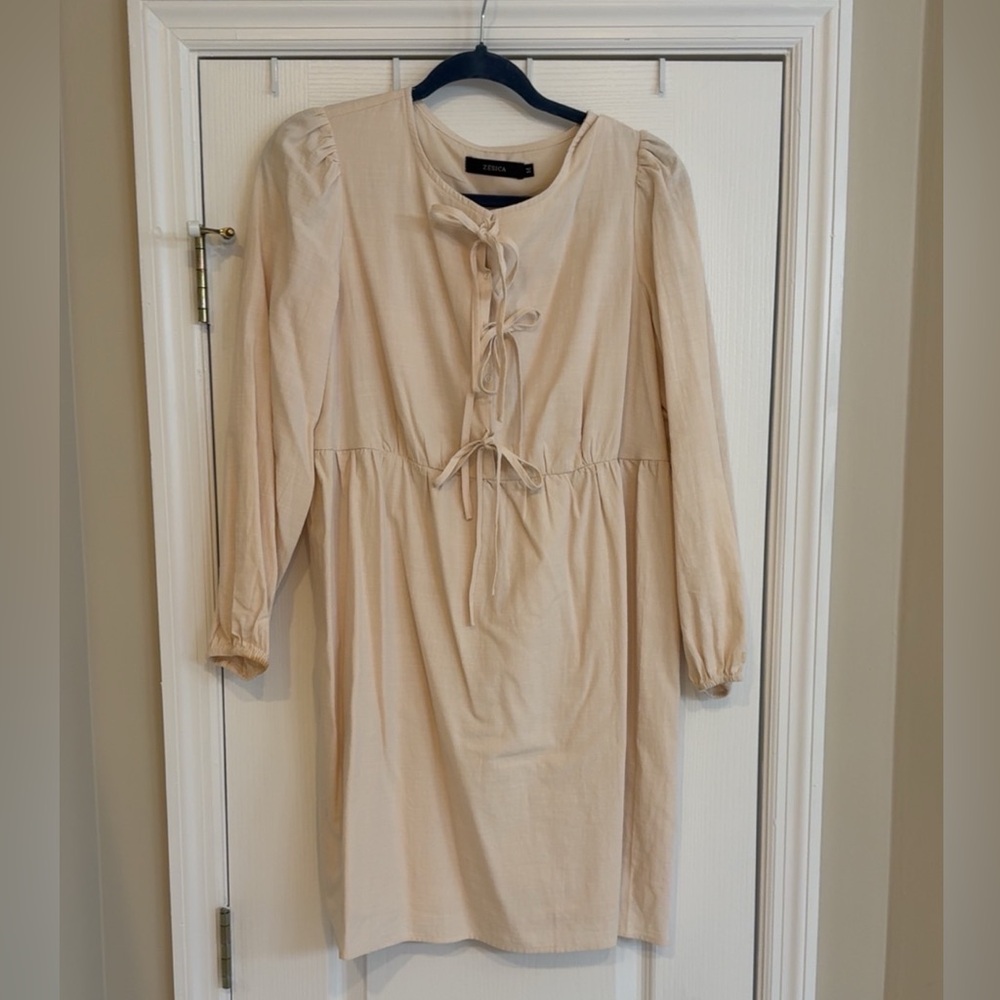 Madewell Beige Tie-Front Long Sleeve Dress